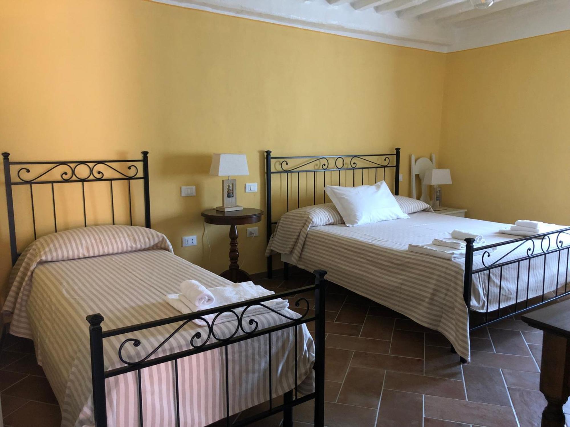 Ferienwohnung Le Dame Del Borgo Sassetta Exterior foto