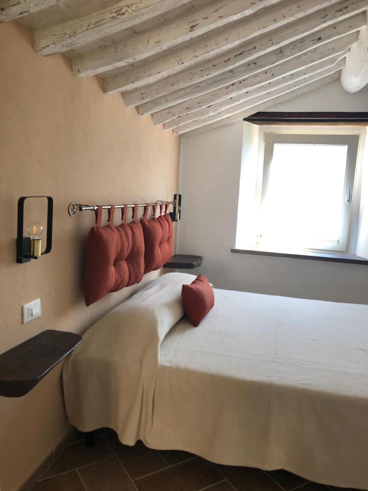 Ferienwohnung Le Dame Del Borgo Sassetta Exterior foto
