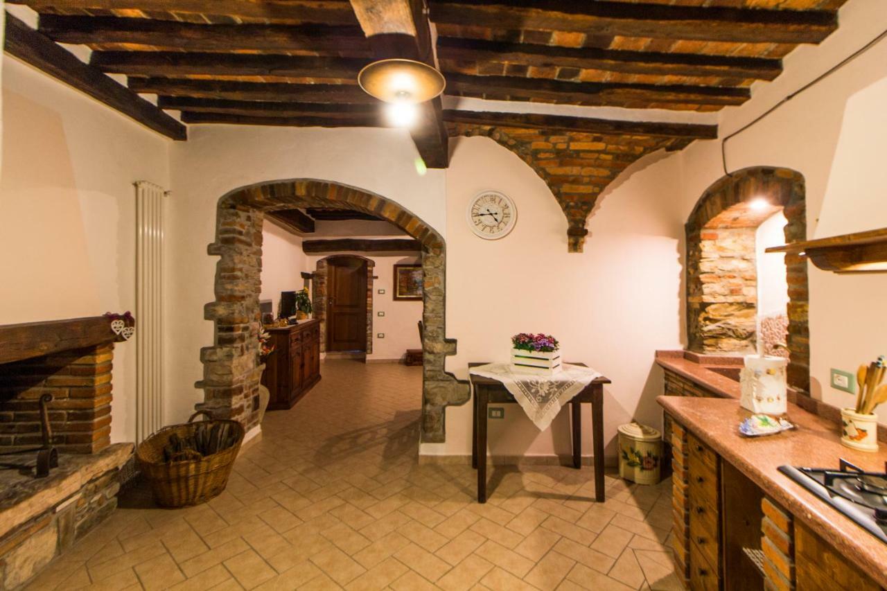 Ferienwohnung Le Dame Del Borgo Sassetta Exterior foto