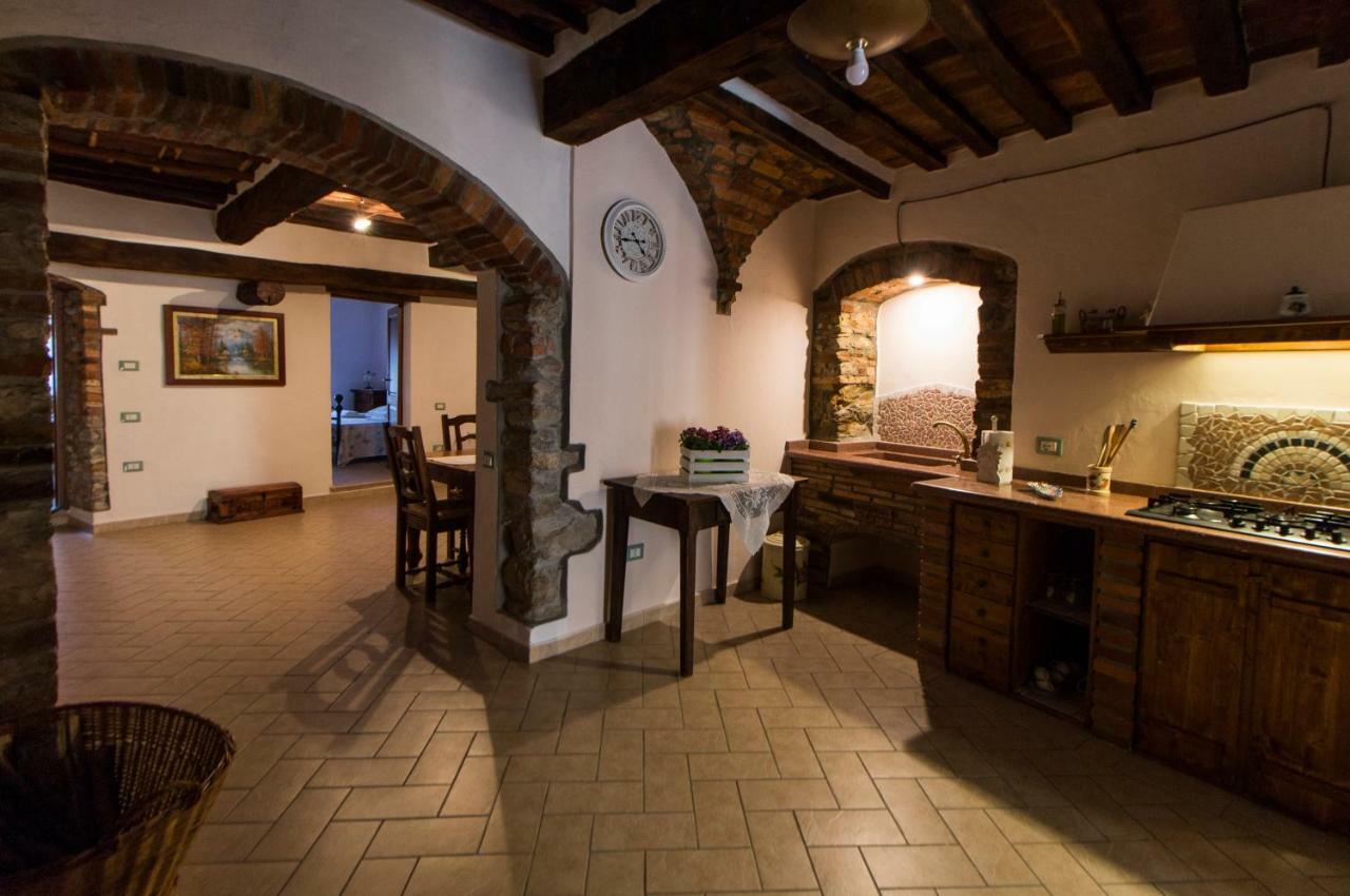 Ferienwohnung Le Dame Del Borgo Sassetta Exterior foto