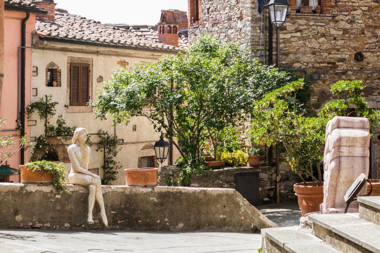 Ferienwohnung Le Dame Del Borgo Sassetta Exterior foto