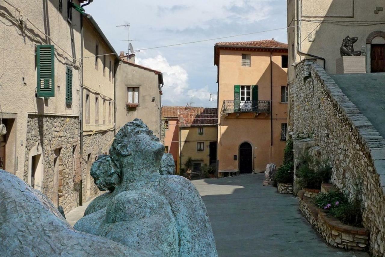 Ferienwohnung Le Dame Del Borgo Sassetta Exterior foto